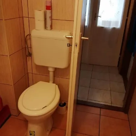 Piroska Vendeghaz 3*