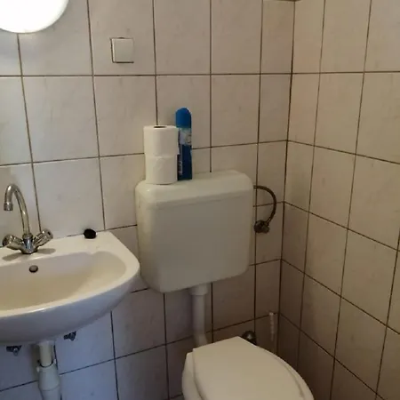 Piroska Vendeghaz 3*