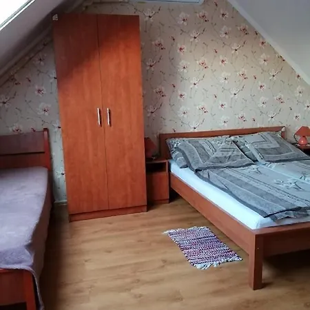 Piroska Vendeghaz 3*